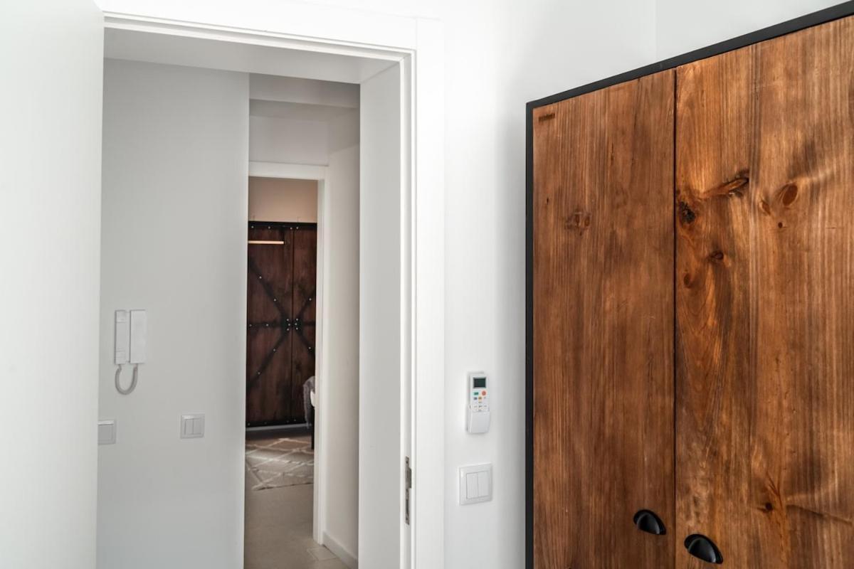 Lovely 2 Bed In The Heart Of With Ac Apartment