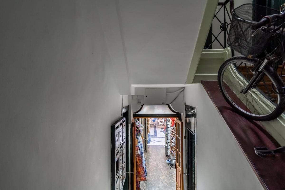 Lovely 2 Bed In The Heart Of With Ac Lissabon