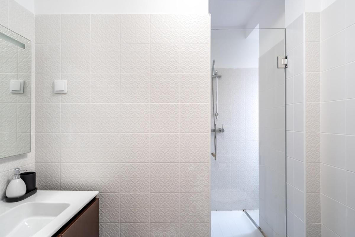 Apartamento Lovely 2 Bed In The Heart Of With Ac